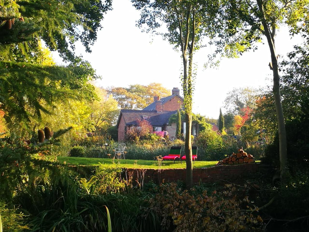 Hayeswood Lodge Luxury Accommodation Stanley  Extérieur photo